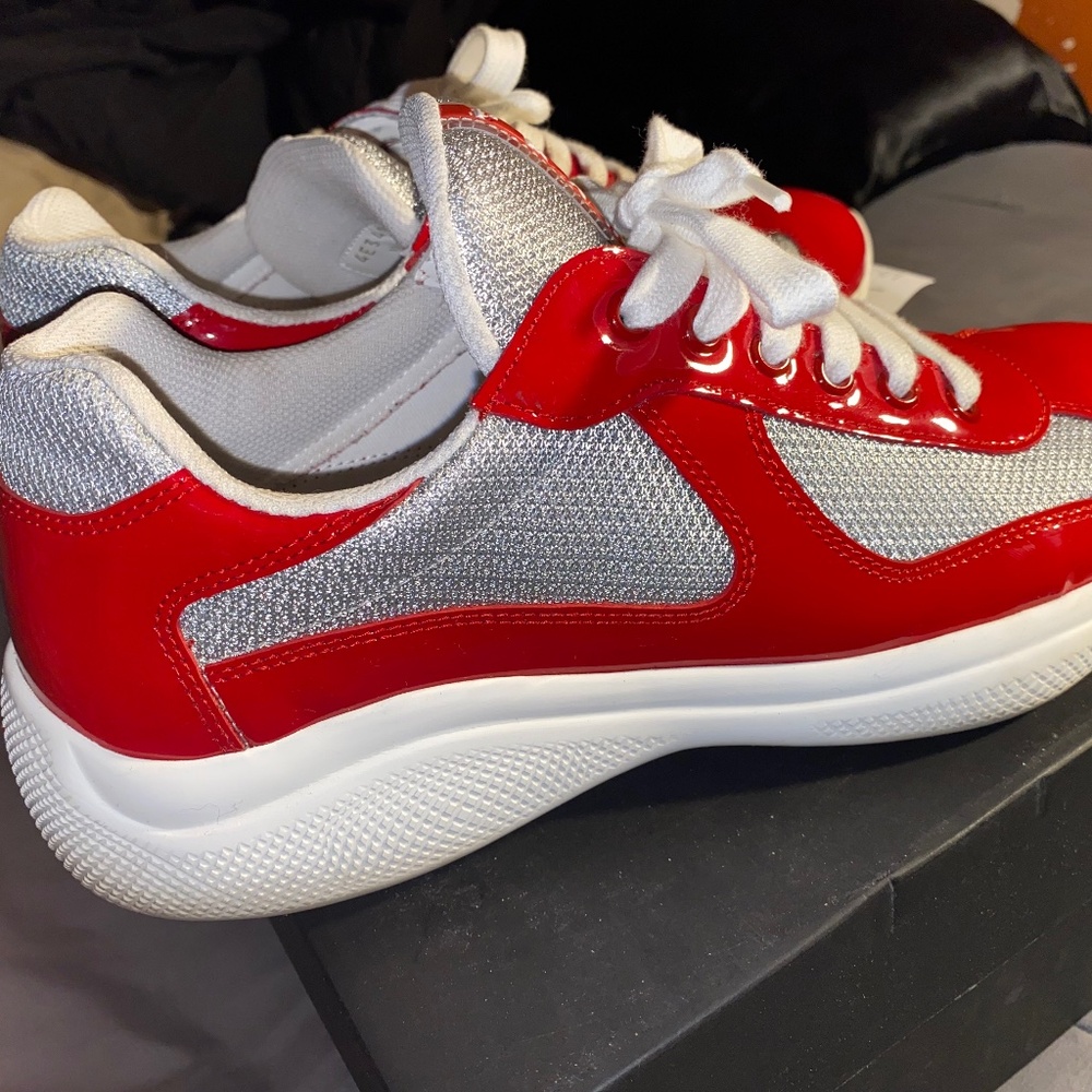 PRADA RED SILVER